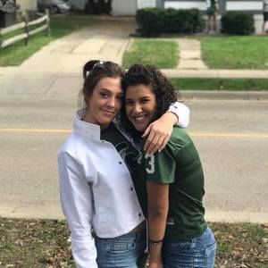 Meet your Posher, Danielle